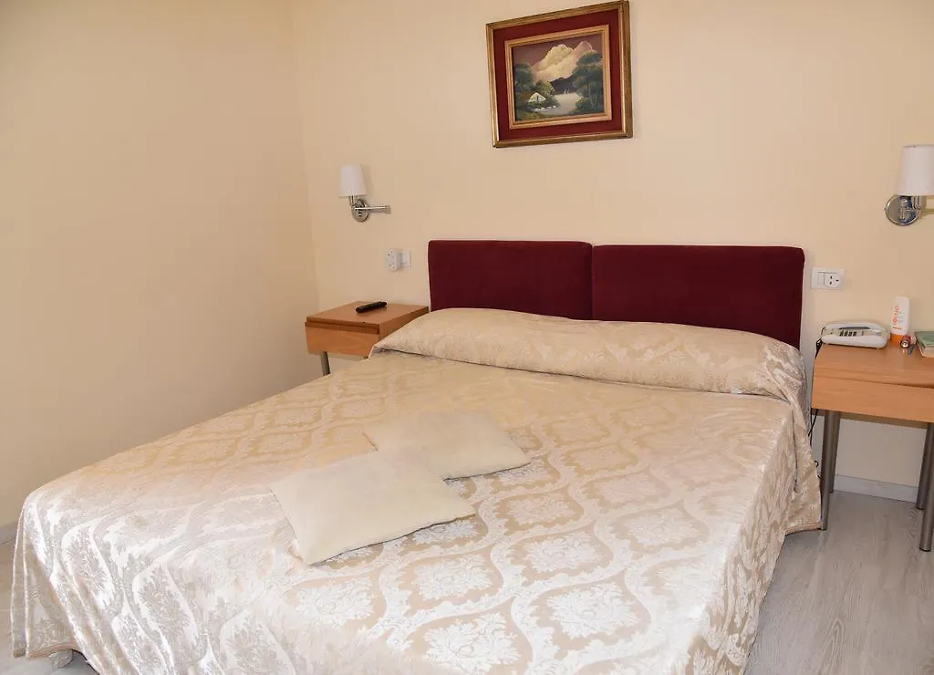 Hotel Ristorante Miralago Garda
