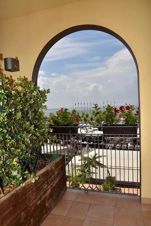 Hotel Ristorante Miralago Garda 3*,  Olaszország